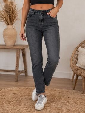 Hudson Black Wash High Rise Straight Leg Jeans Women's Size 28 Premium Denim
